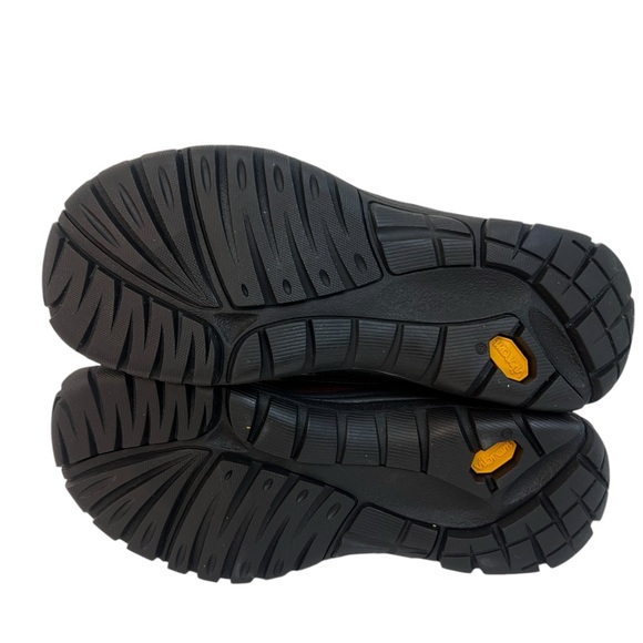 Ugg Snowpeak Shearling boots - Picture 7 of 8